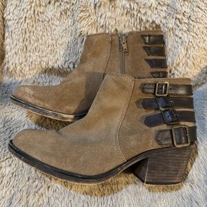 Joie CV Crown Vintage Suede Leather Buckle Strap Ankle Boot 
Women’s size 9 1/2”